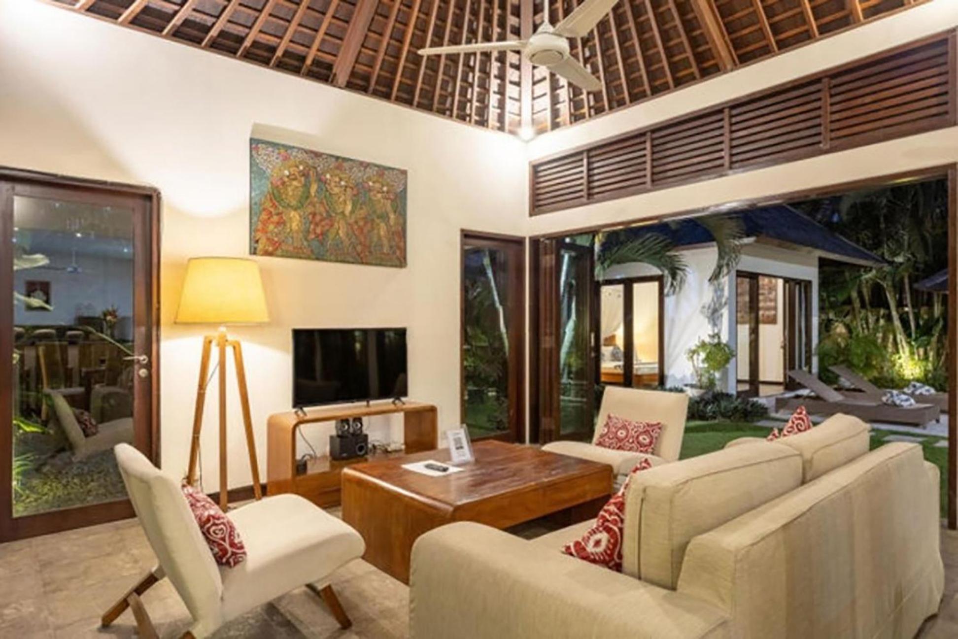 Villa Tiga Mangga By Optimum Bali Villas 세미냑 외부 사진